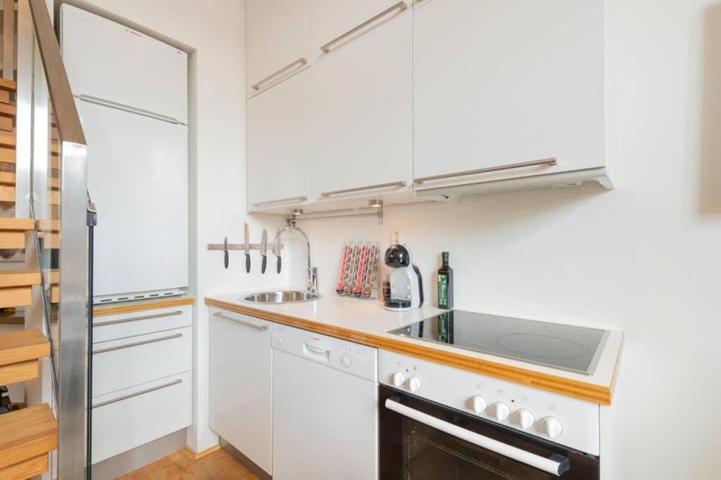 Nordic Host Luxury Apts - Prinsens Gate - Large Mezzanine Studio Oslo Exterior photo