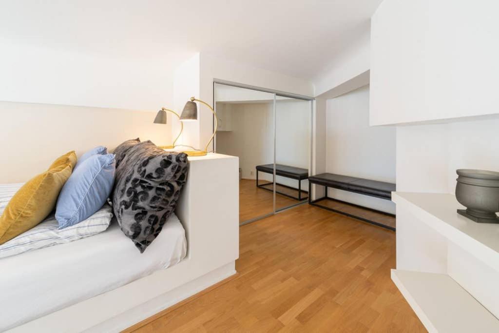 Nordic Host Luxury Apts - Prinsens Gate - Large Mezzanine Studio Oslo Exterior photo