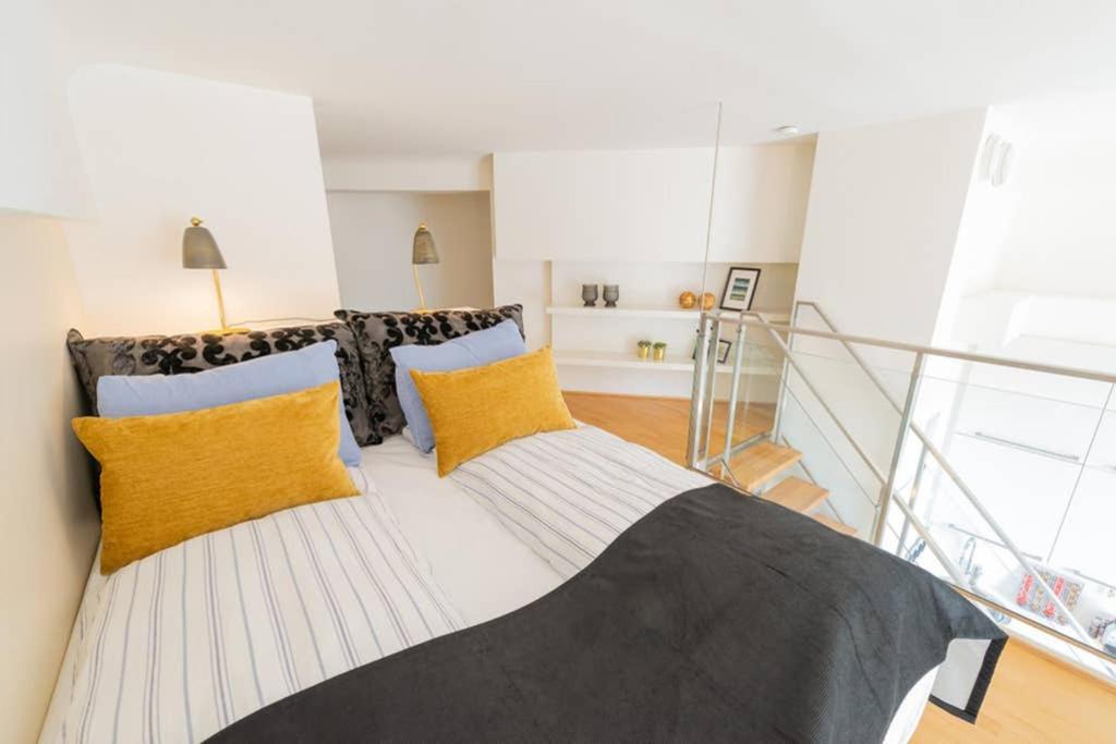 Nordic Host Luxury Apts - Prinsens Gate - Large Mezzanine Studio Oslo Exterior photo
