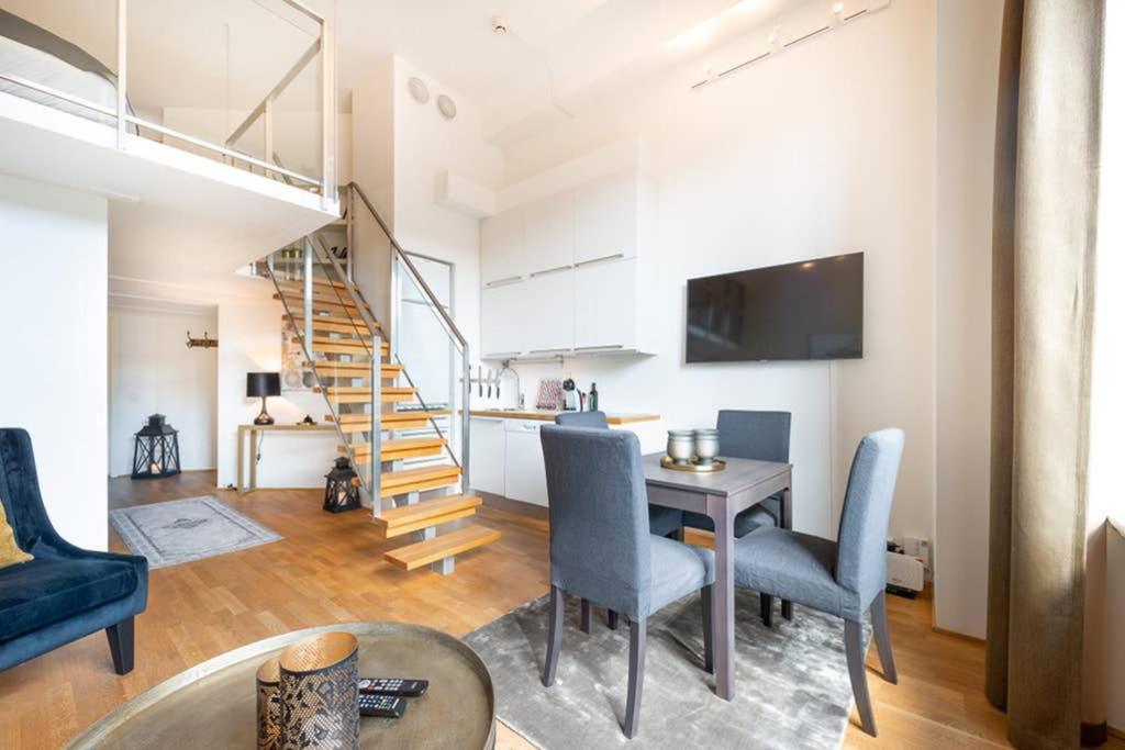 Nordic Host Luxury Apts - Prinsens Gate - Large Mezzanine Studio Oslo Exterior photo